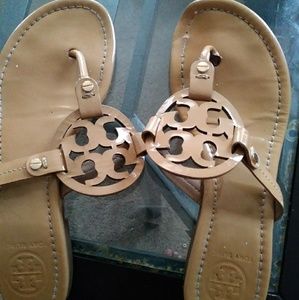 Tory butch sandals